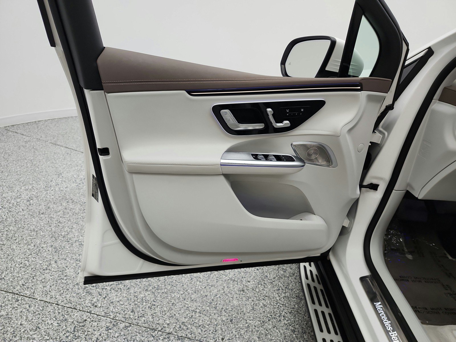 Certified 2023 Mercedes-Benz EQE 350+ SUV image 15