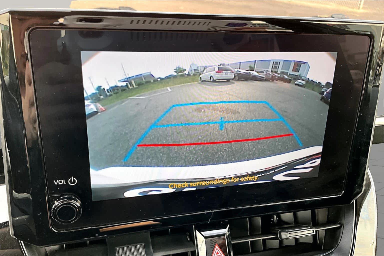 Used 2025 Toyota Corolla LE FWD image 27