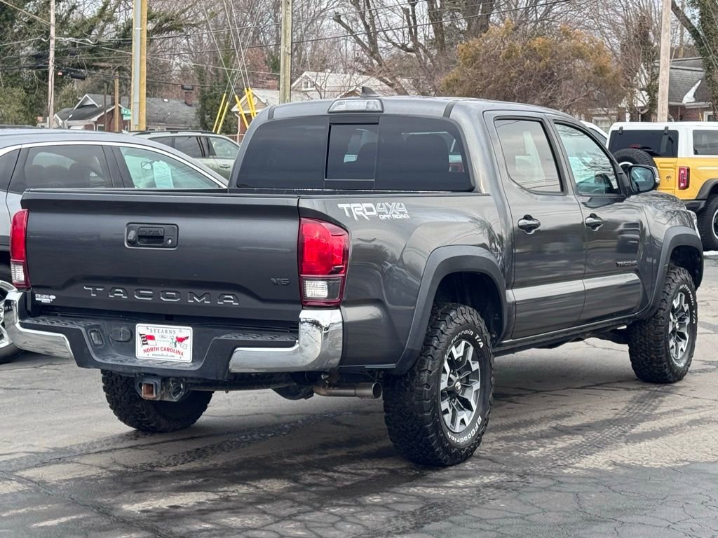 Used 2019 Toyota Tacoma TRD Off-Road image 16