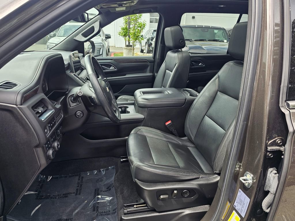 Used 2021 Chevrolet Suburban LT w/ LT Signature Package AWD/4WD image 23