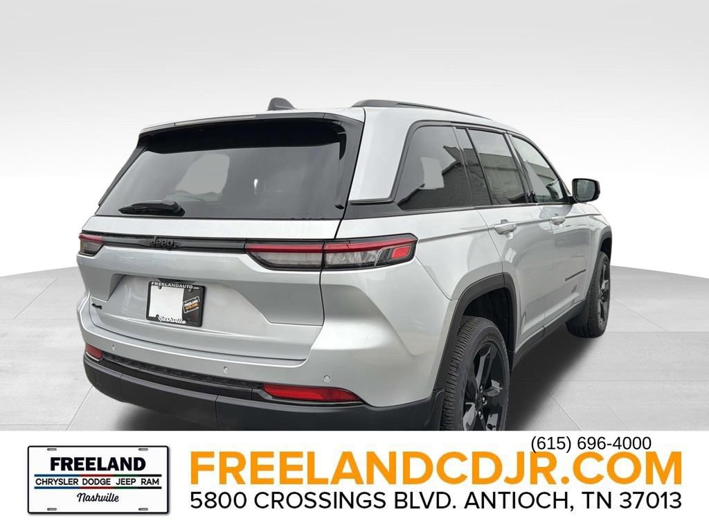 New 2025 Jeep Grand Cherokee Altitude w/ Trailer Tow Package image 3