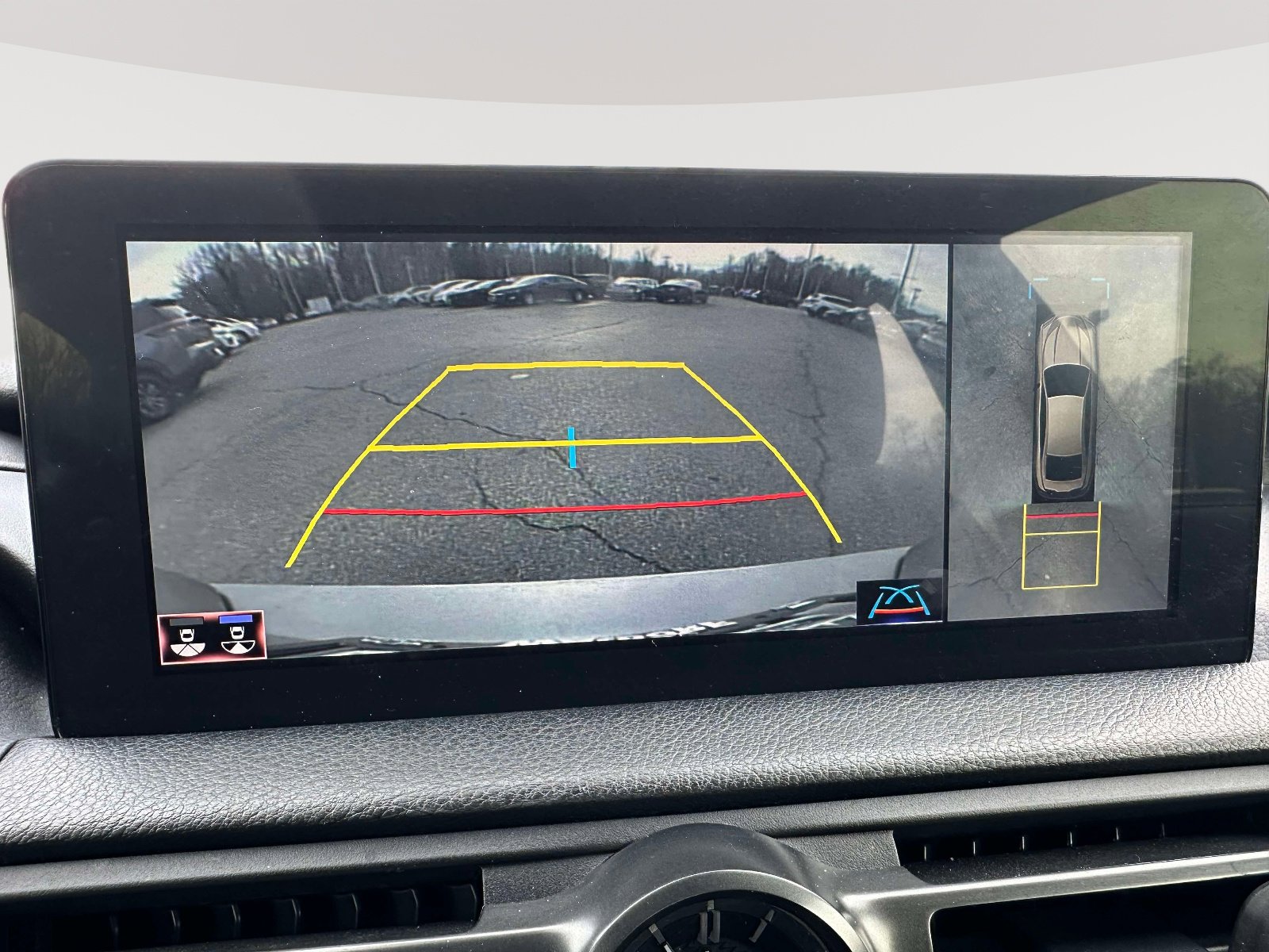 Used 2023 Lexus IS 500 image 12