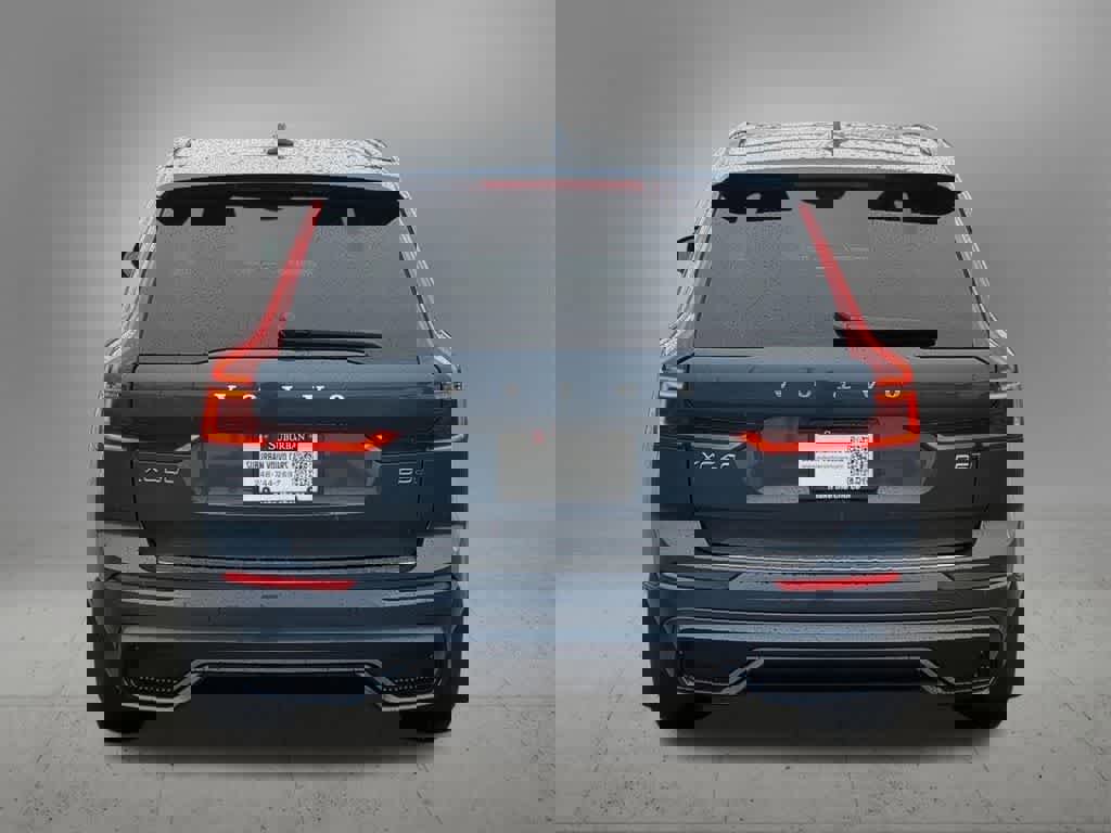 Used 2026 Volvo XC60 B5 Plus w/ Protection Package Premier image 5