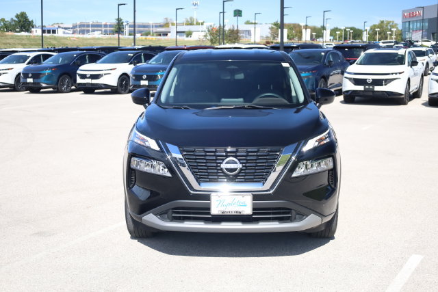 Certified 2023 Nissan Rogue SV AWD/4WD image 3