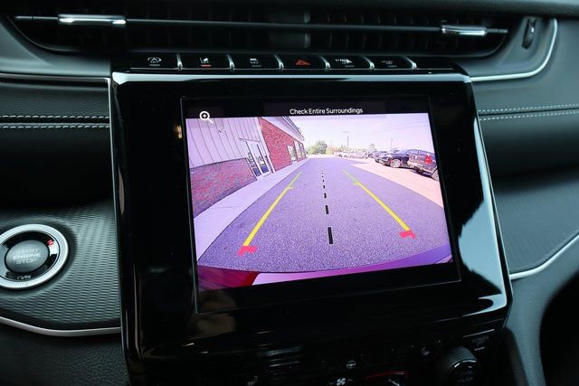 New 2025 Jeep Grand Cherokee Altitude w/ Trailer Tow Package image 18