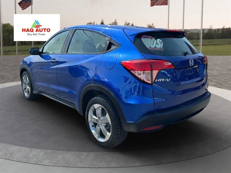 Used 2018 Honda HR-V LX image 7