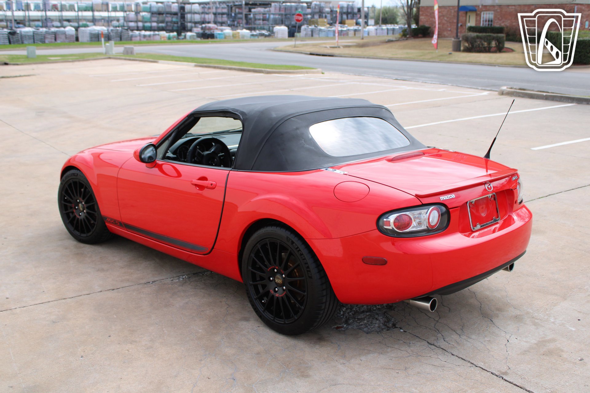 Used 2006 MAZDA MX-5 Miata Sport RWD image 9