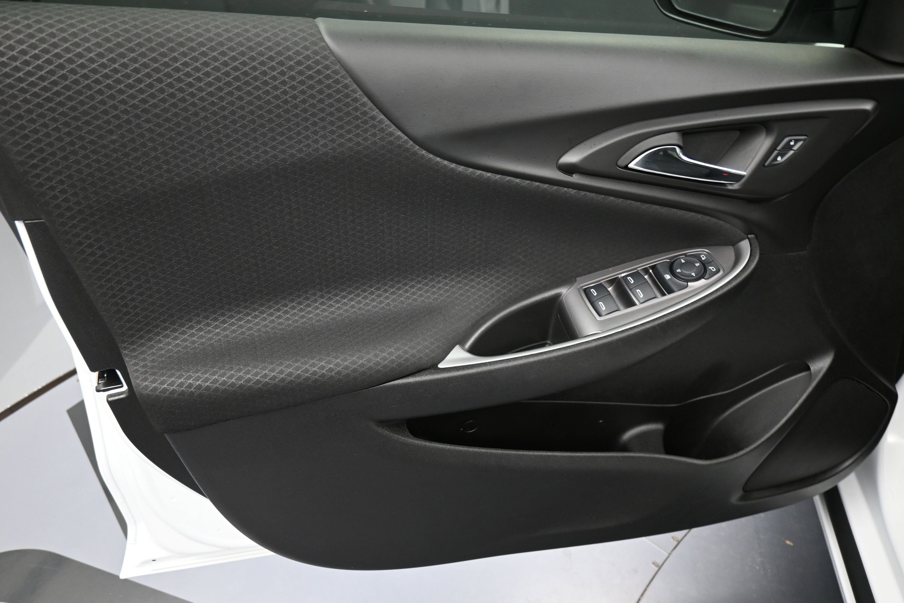 Used 2024 Chevrolet Malibu LS FWD image 12