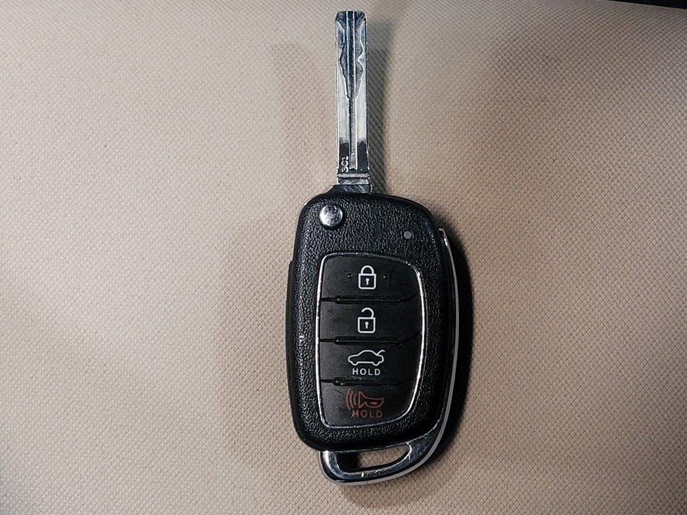 Used 2018 Hyundai Sonata SE FWD image 32