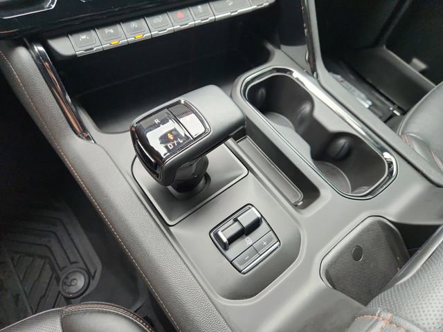 Used 2023 GMC Sierra 1500 AT4 w/ AT4 Premium Package AWD/4WD image 16