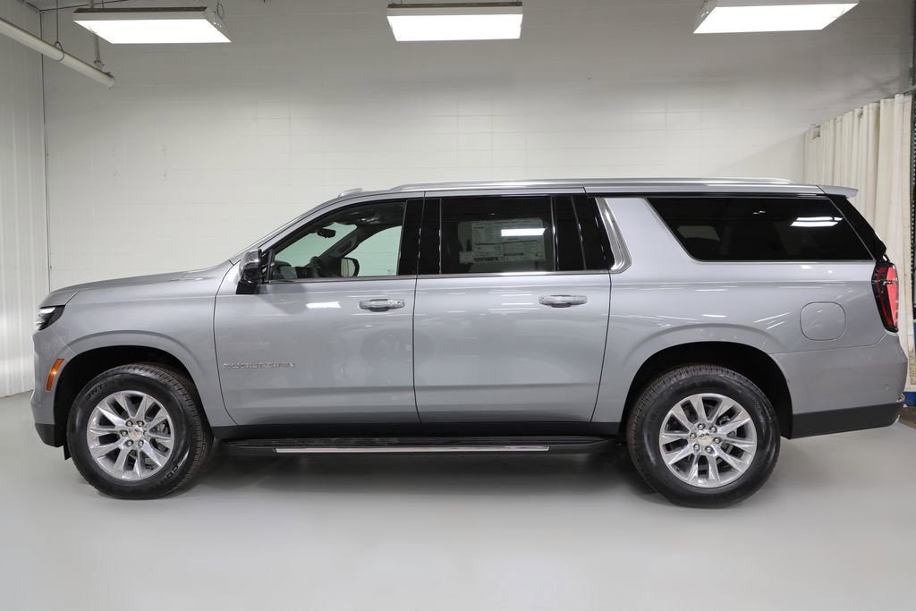 New 2026 Chevrolet Suburban Premier AWD/4WD image 18