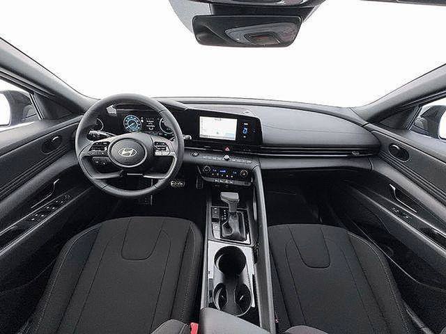 New 2026 Hyundai Elantra SEL FWD image 15