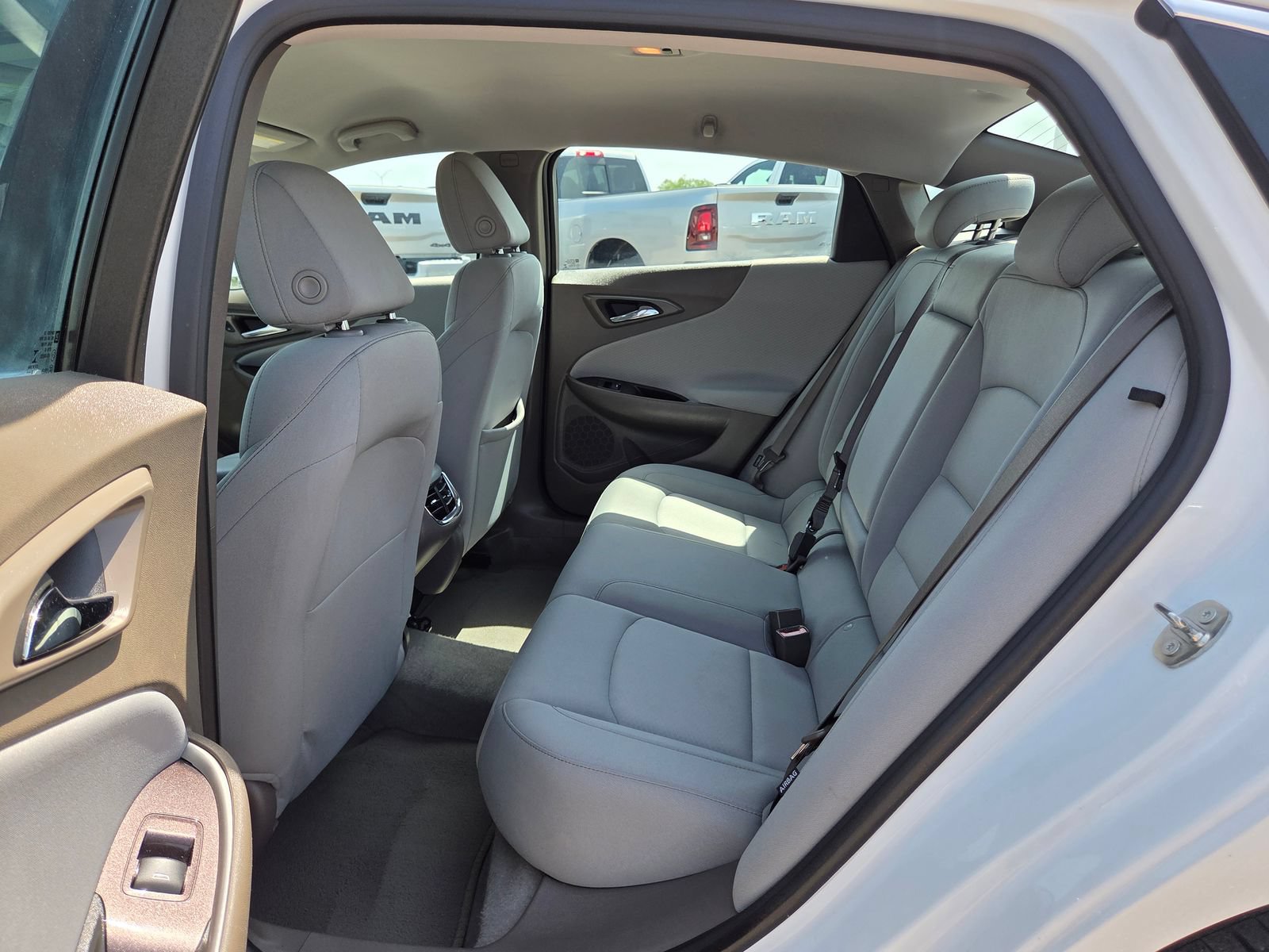 Used 2024 Chevrolet Malibu LT FWD image 15