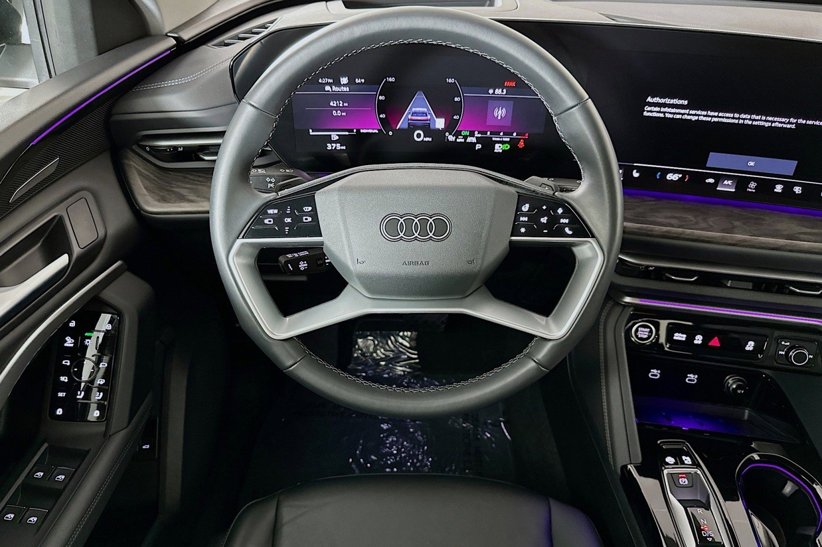 Used 2025 Audi Q5 Premium Plus w/ Premium Plus AWD/4WD image 5