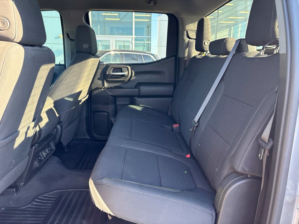 Used 2022 Chevrolet Silverado 1500 LT AWD/4WD image 21