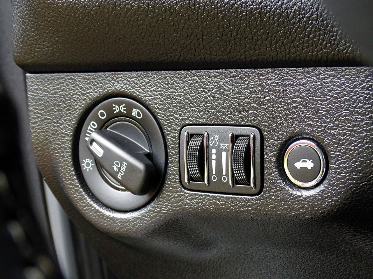 Used 2021 Dodge Challenger R/T RWD image 39