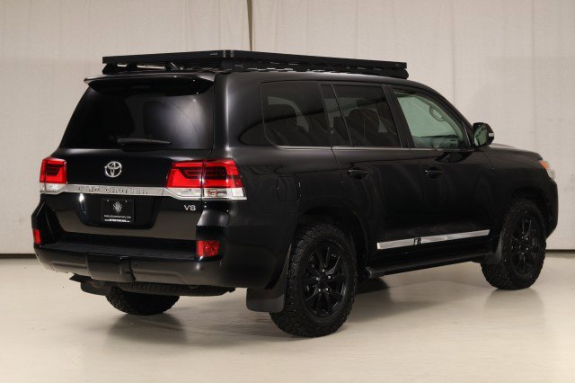 Used 2016 Toyota Land Cruiser AWD/4WD image 10