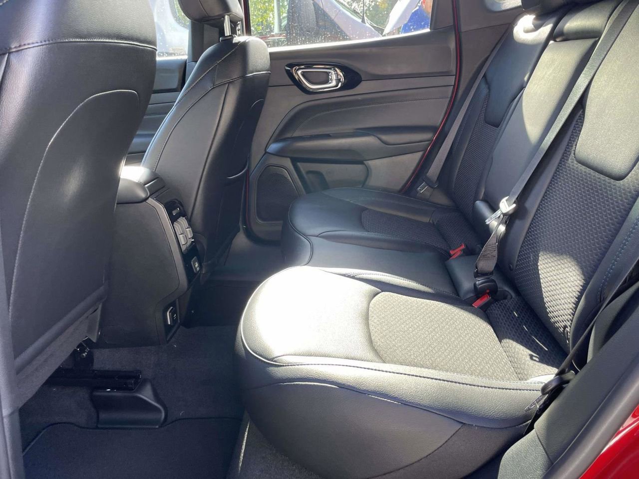 New 2026 Jeep Compass Latitude image 29