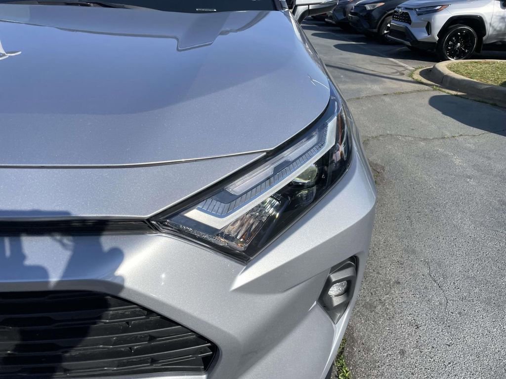 Used 2025 Toyota RAV4 XLE Premium image 13