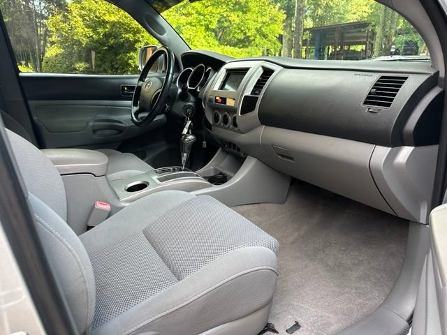 Used 2009 Toyota Tacoma PreRunner w/ TRD Sport Pkg RWD image 8