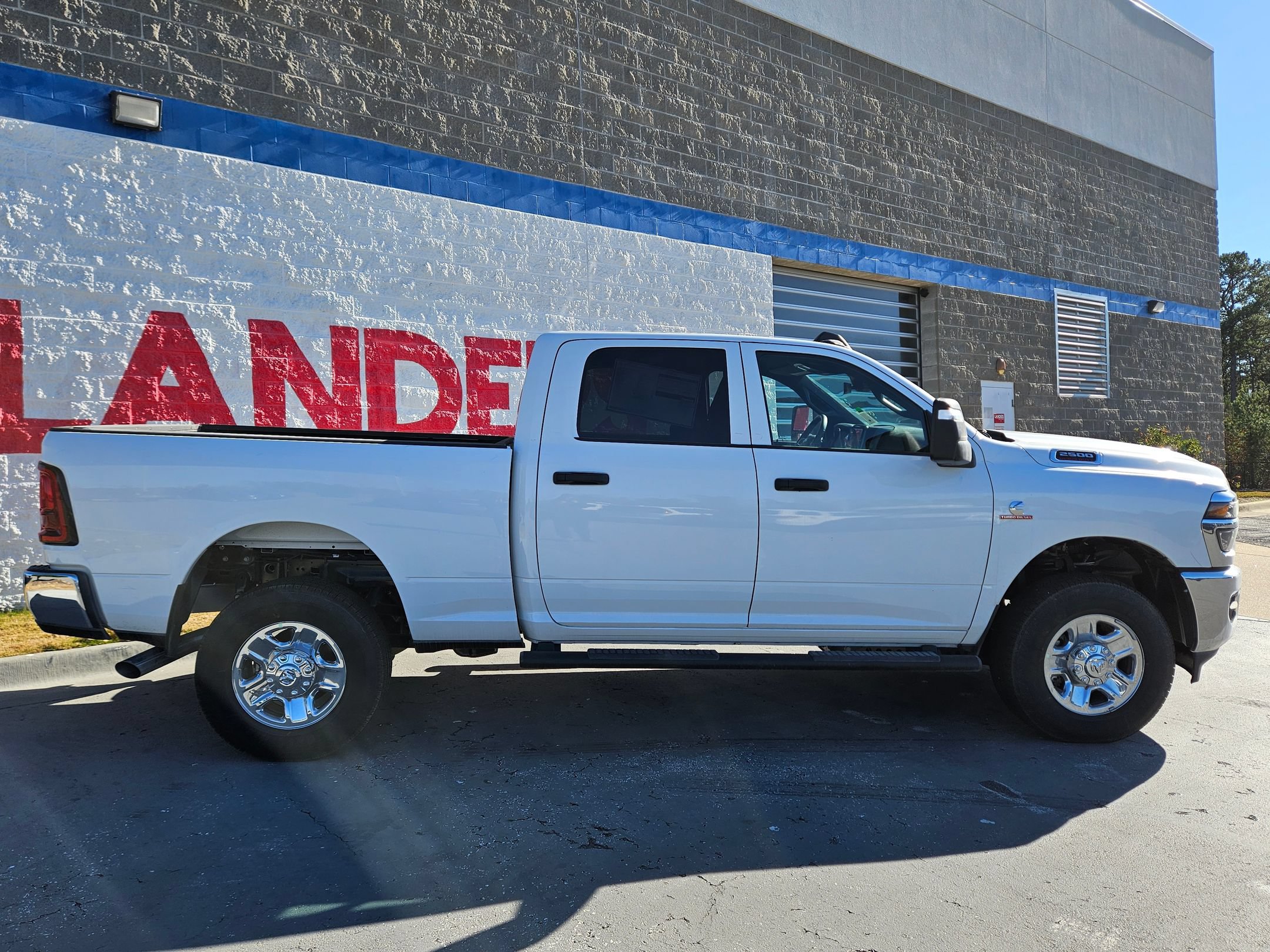 New 2026 RAM 2500 Tradesman AWD/4WD image 8