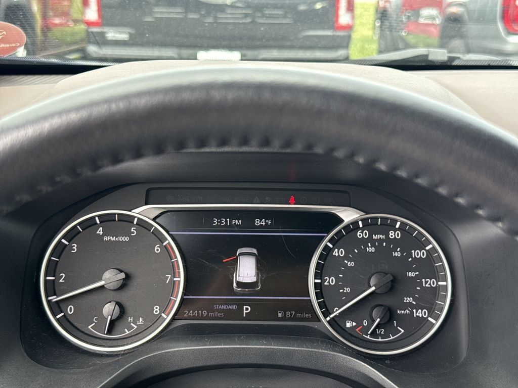 Used 2023 Nissan Rogue SV w/ SV Premium B Package FWD image 15