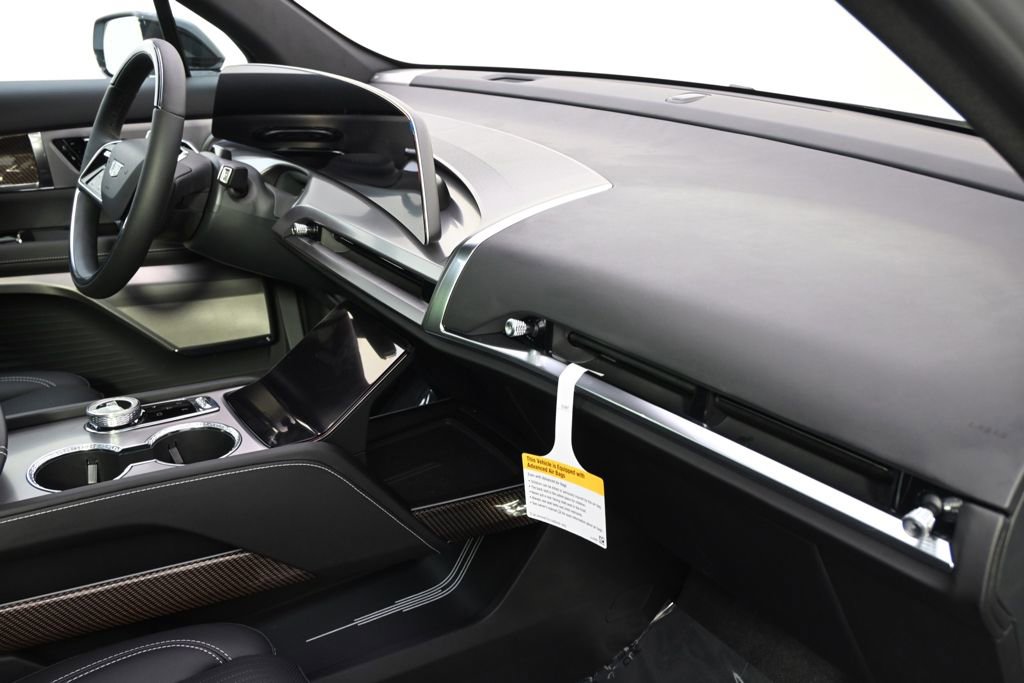 New 2026 Cadillac Vistiq Sport w/ LPO, Floor Liner Package AWD/4WD image 15