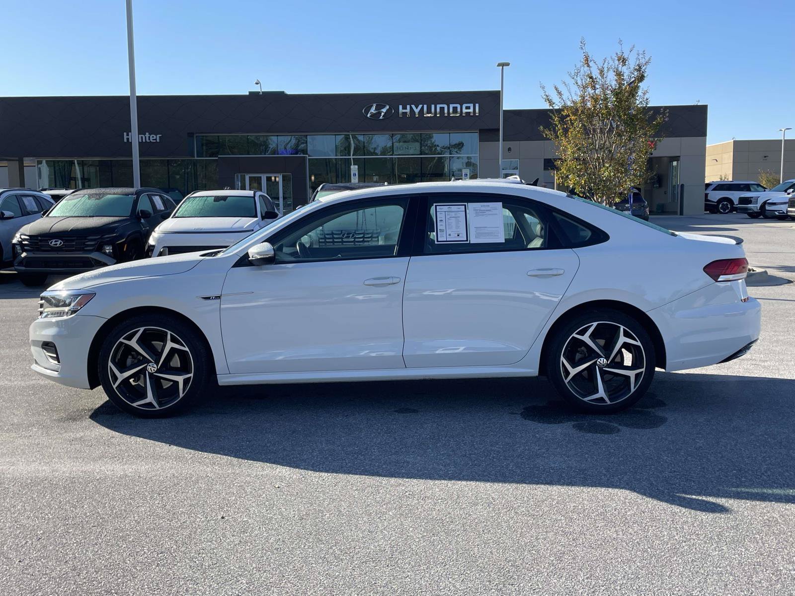Used 2020 Volkswagen Passat 2.0T R-Line FWD image 24