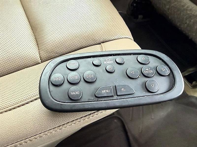 Used 2018 GMC Yukon SLT w/ Premium Edition image 37