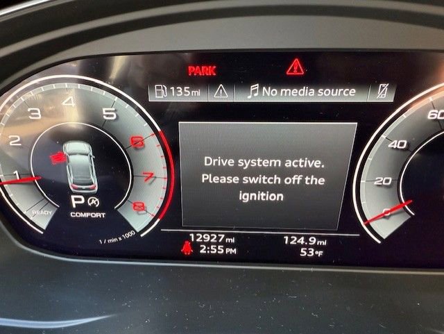 Used 2025 Audi Q5 2.0T Premium image 4