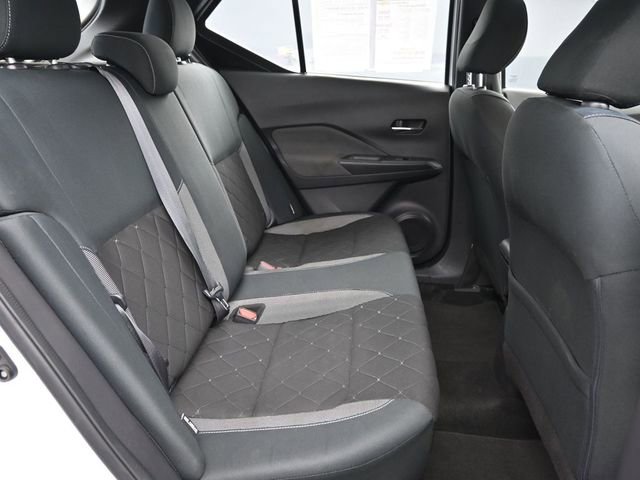 Used 2020 Nissan Kicks SV w/ Exterior Package image 32