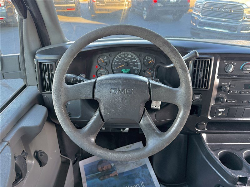 Used 2007 GMC Savana 3500 image 13