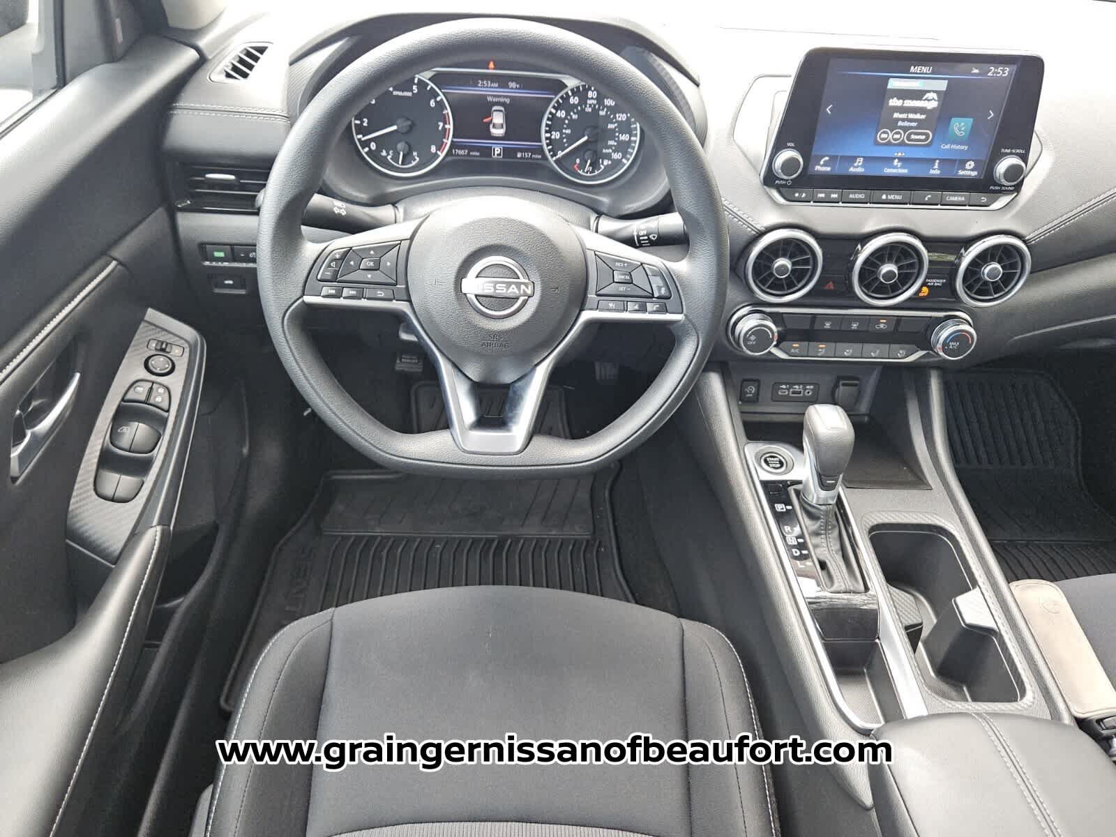 Used 2025 Nissan Sentra SV FWD image 5