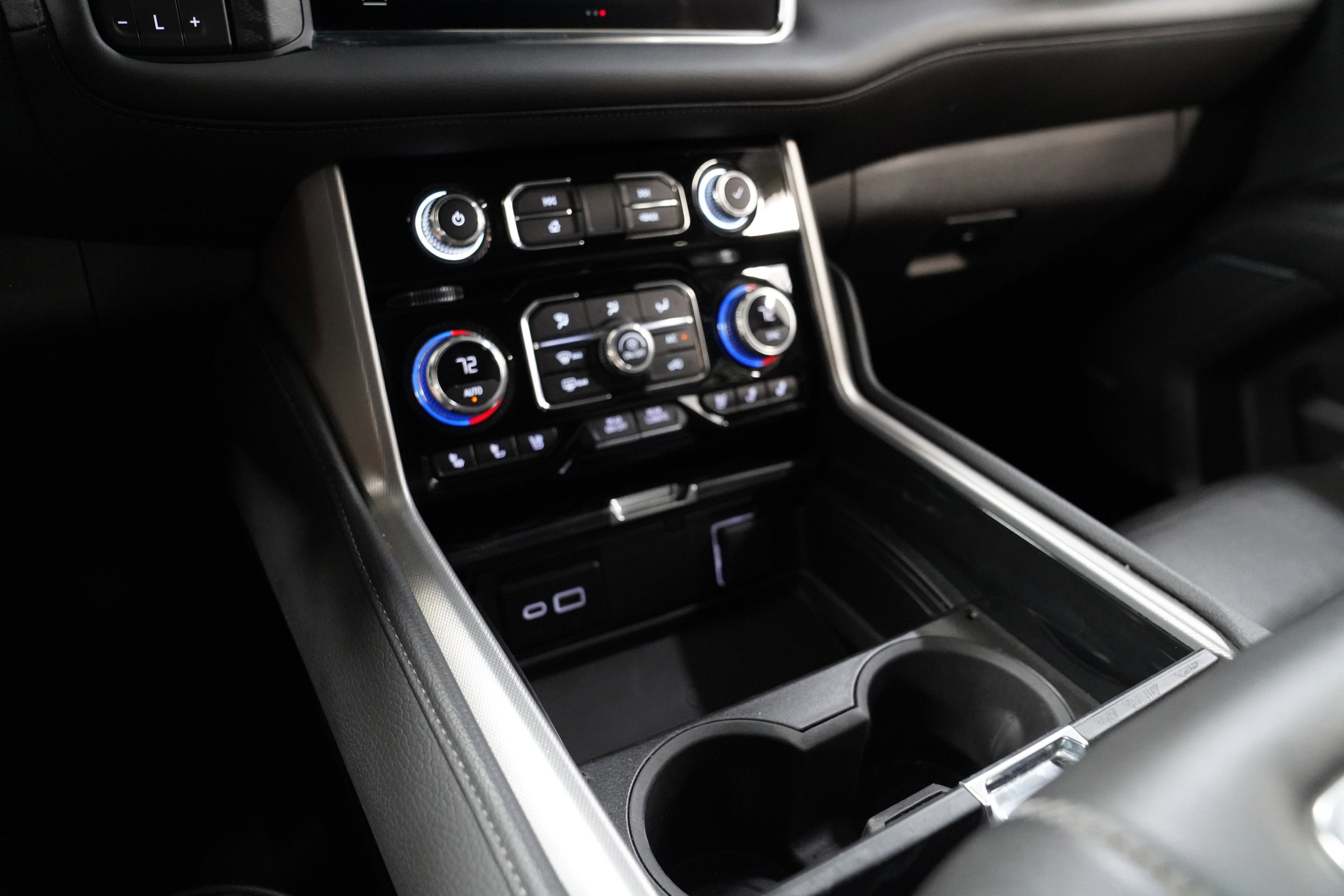 Used 2023 GMC Yukon Denali image 27