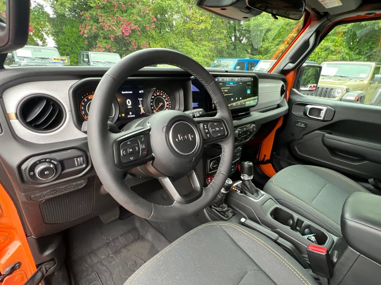Used 2025 Jeep Wrangler Sport AWD/4WD image 13