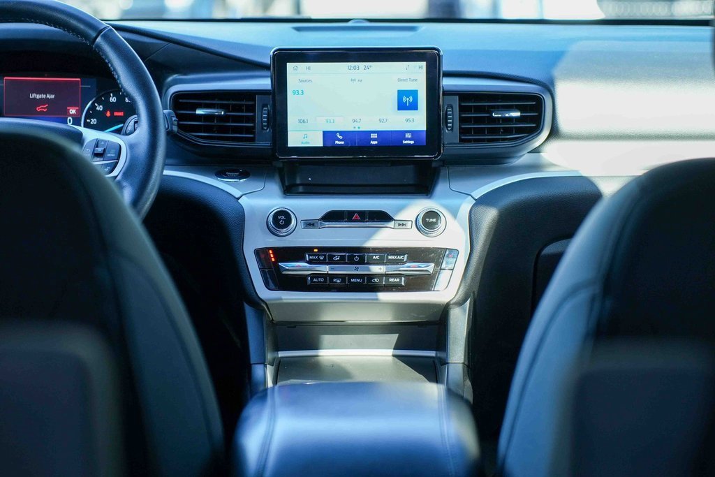 Used 2023 Ford Explorer XLT w/ Class IV Trailer Tow Package image 14