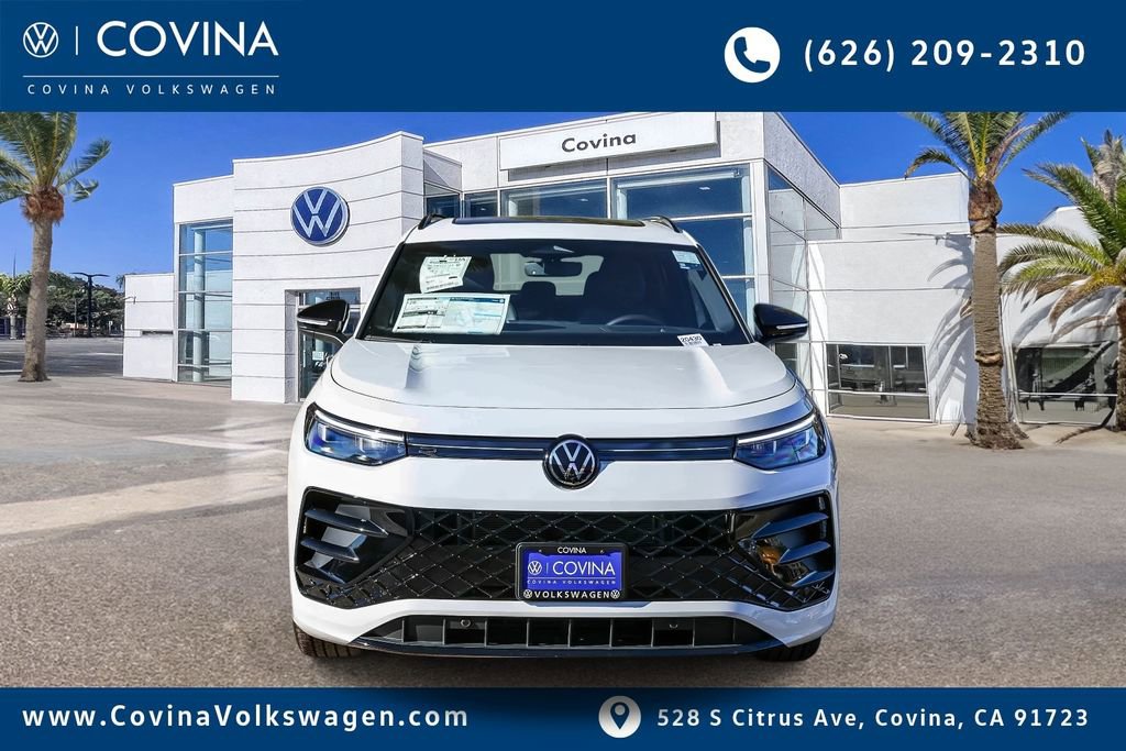 New 2026 Volkswagen Tiguan SE R-Line image 2