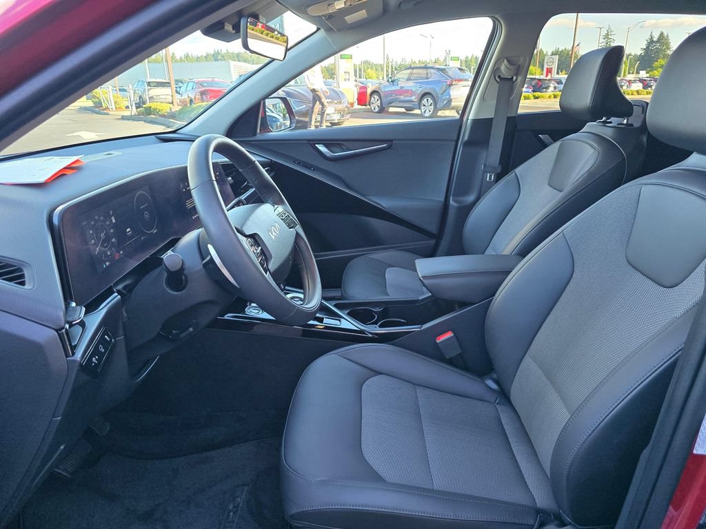 Certified 2023 Kia Niro Wind w/ Wind Preserve Package FWD image 8
