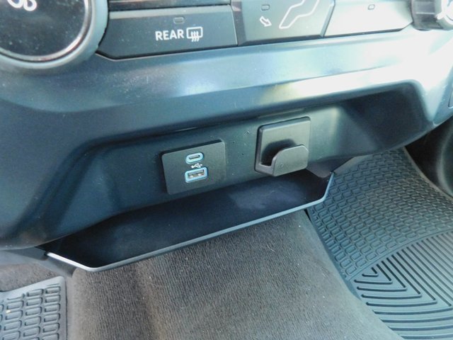Used 2023 Ford F150 XLT image 27
