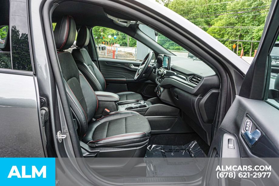 Used 2026 Ford Escape ST-Line FWD image 23