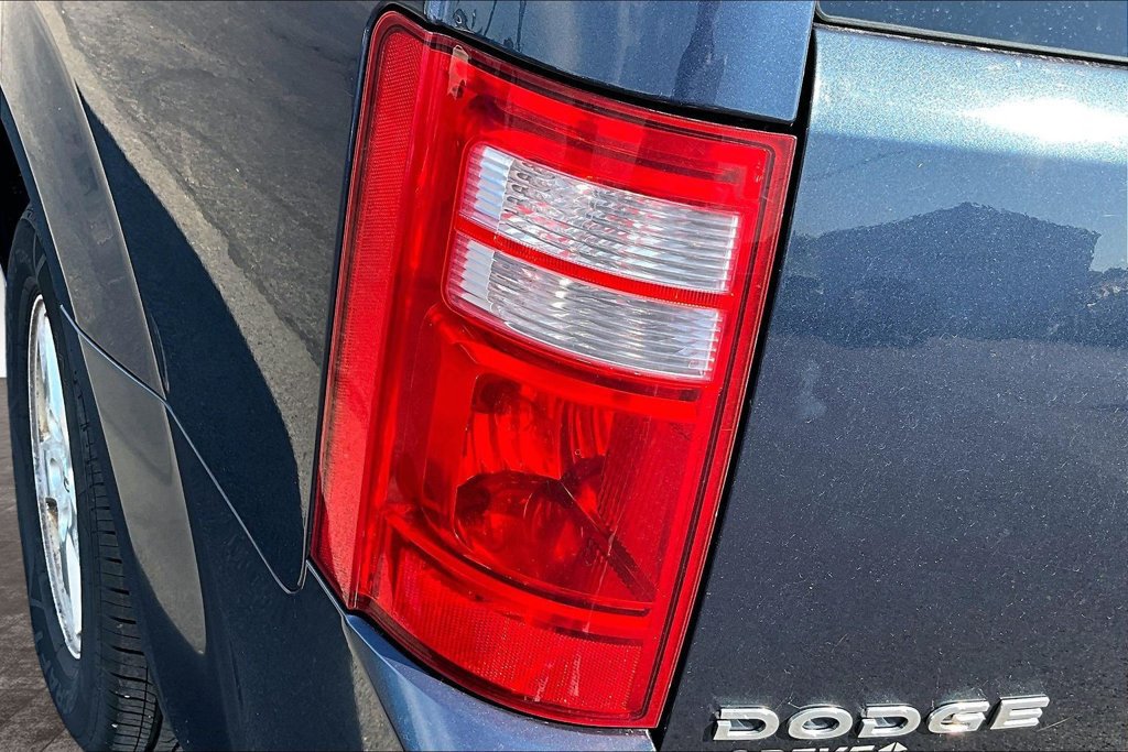 Used 2009 Dodge Grand Caravan SXT FWD image 32