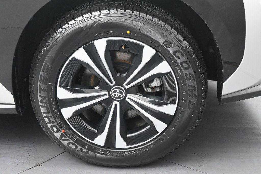Used 2024 Toyota bZ4X FWD w/ Weather Package image 12