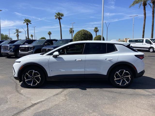 Used 2026 Chevrolet Equinox EV LT FWD image 4