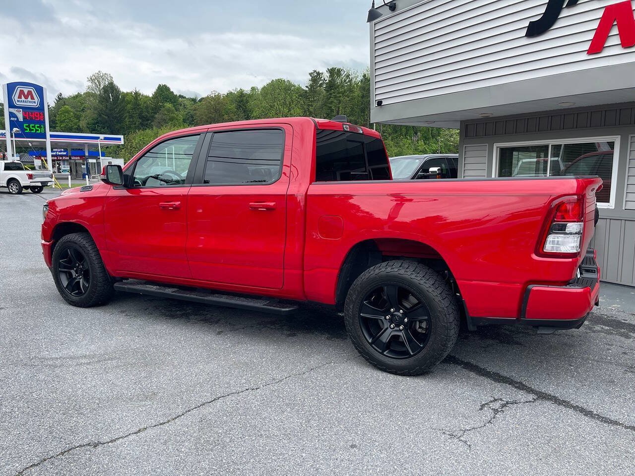Used 2020 RAM 1500 Big Horn AWD/4WD image 4
