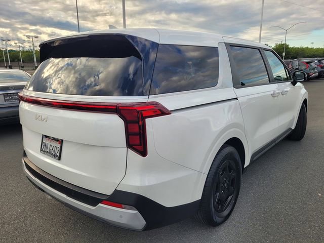 Used 2025 Kia Carnival LX FWD image 4