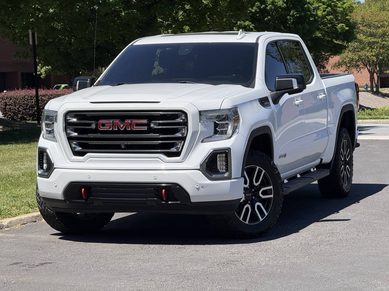 Used 2019 GMC Sierra 1500 AT4 w/ AT4 Premium Package AWD/4WD image 1