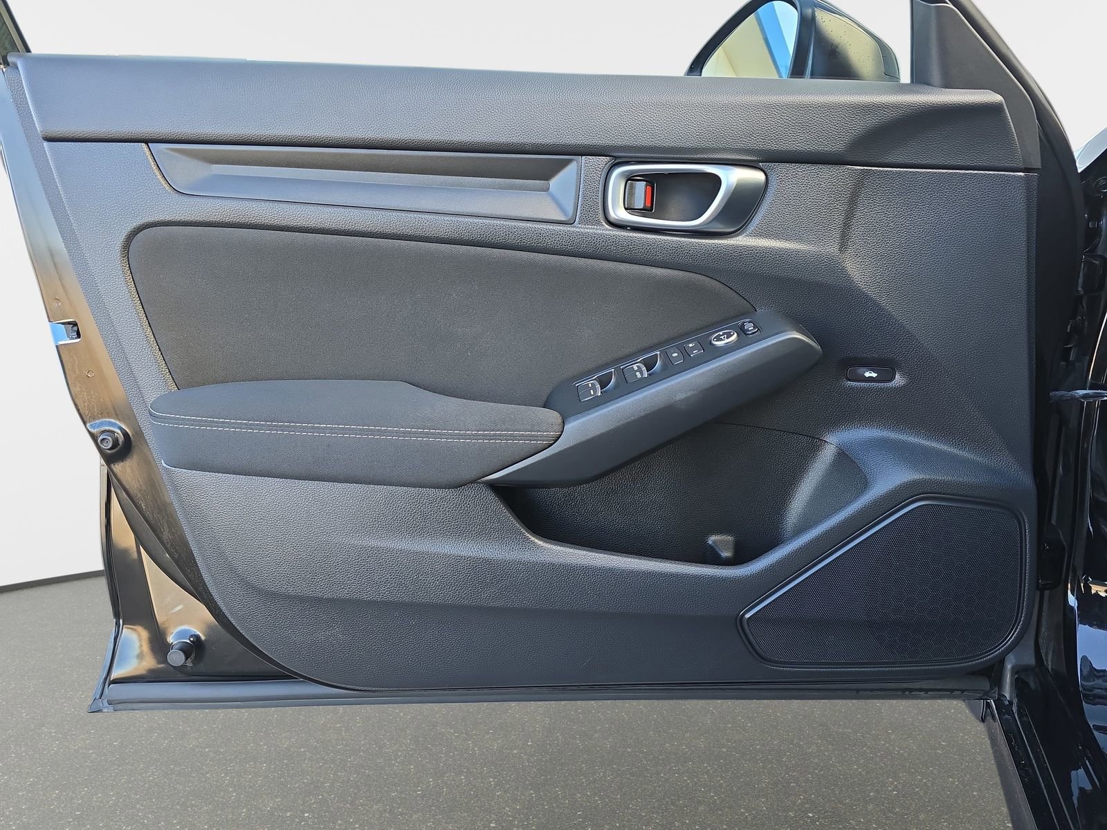 Certified 2022 Honda Civic LX image 27