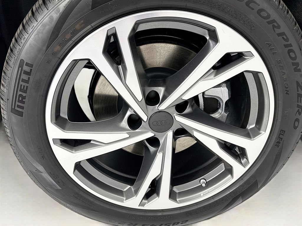 New 2027 Audi Q6 e-tron Premium Plus AWD/4WD image 32