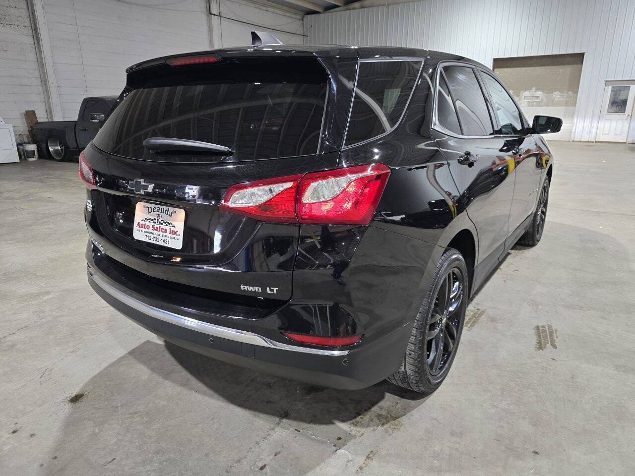 Used 2020 Chevrolet Equinox LT w/ Midnight Edition AWD/4WD image 12