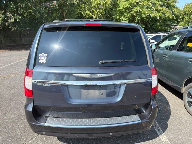Used 2014 Chrysler Town & Country Touring-L w/ Driver Convenience Group FWD image 6